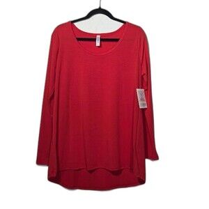 NWT LuLaRoe Lynnae Red Top Size: L